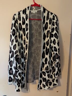 Divine Heart Black & White Leopard Open-Front Cardigan